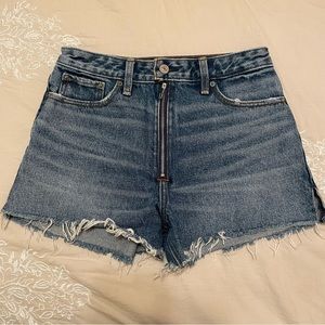 NEW ABERCROMBIE SHORT
